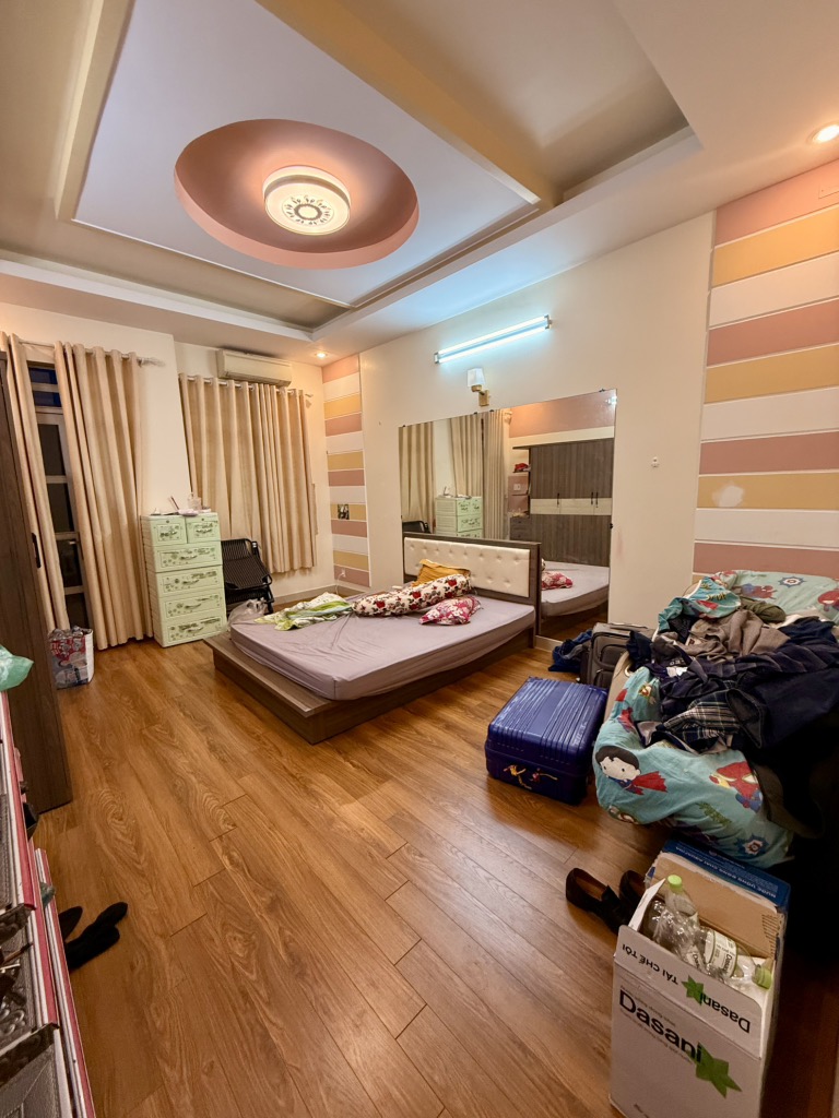 Nhà mặt tiền 4 tầng tại KDC Bình Phú 2, Q6, view công viên, giá chỉ 10,9 tỷ, 64m2